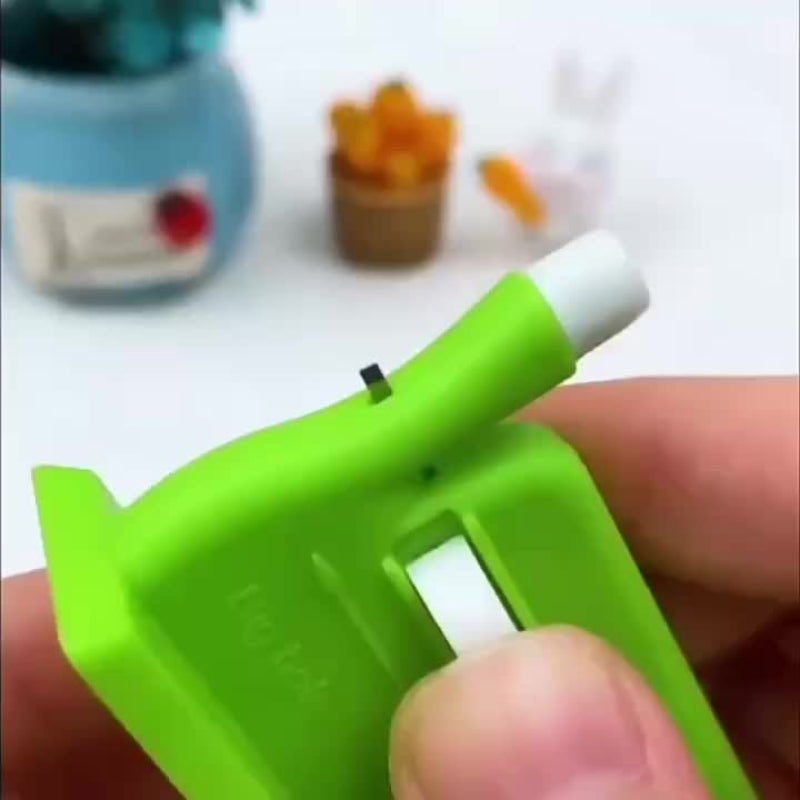 Tråd dine nåle på 1 sekund uden besvær! 